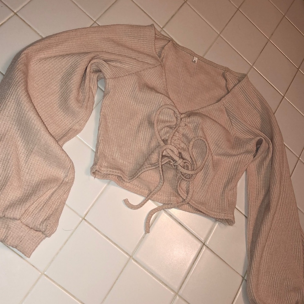 Long sleeve crop top